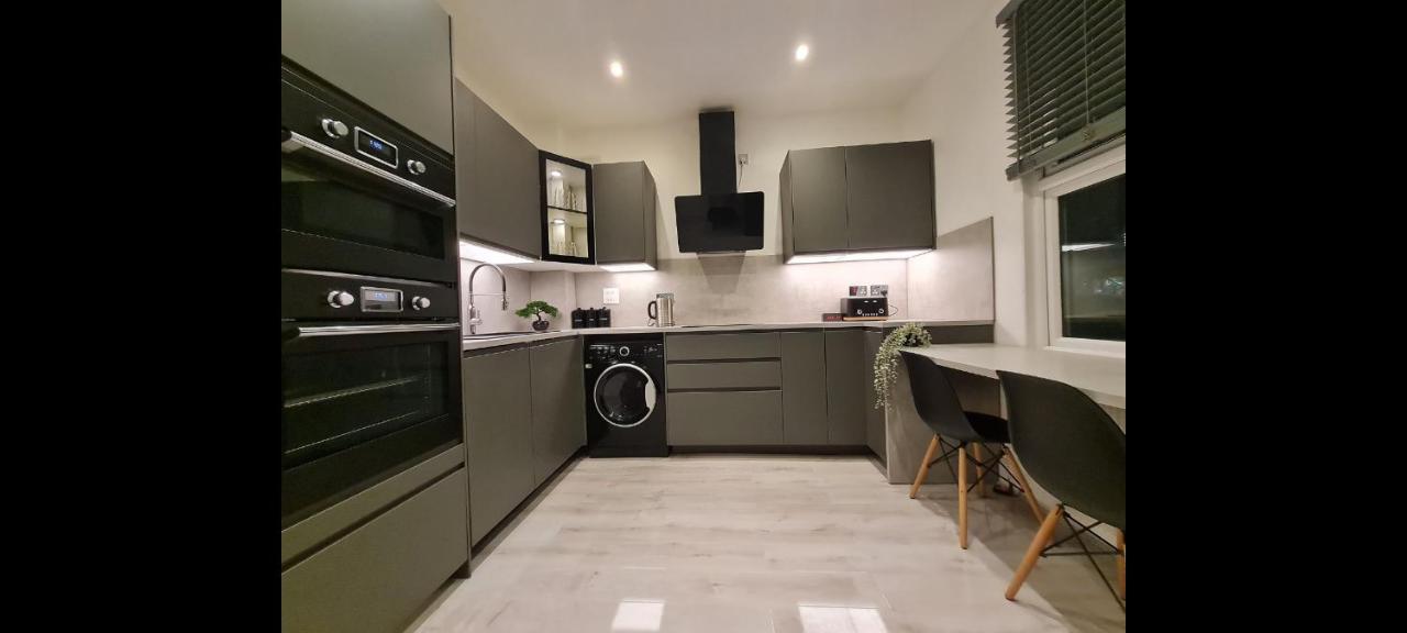 Double Room In Shared Flat London Eksteriør billede